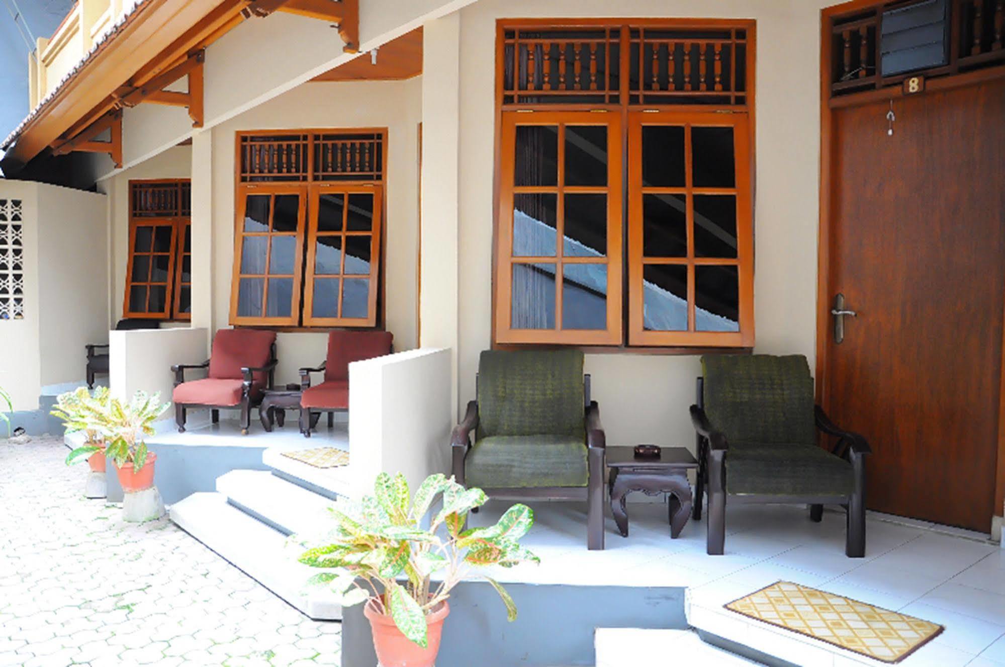 Jesens Inn III Kuta  Bagian luar foto