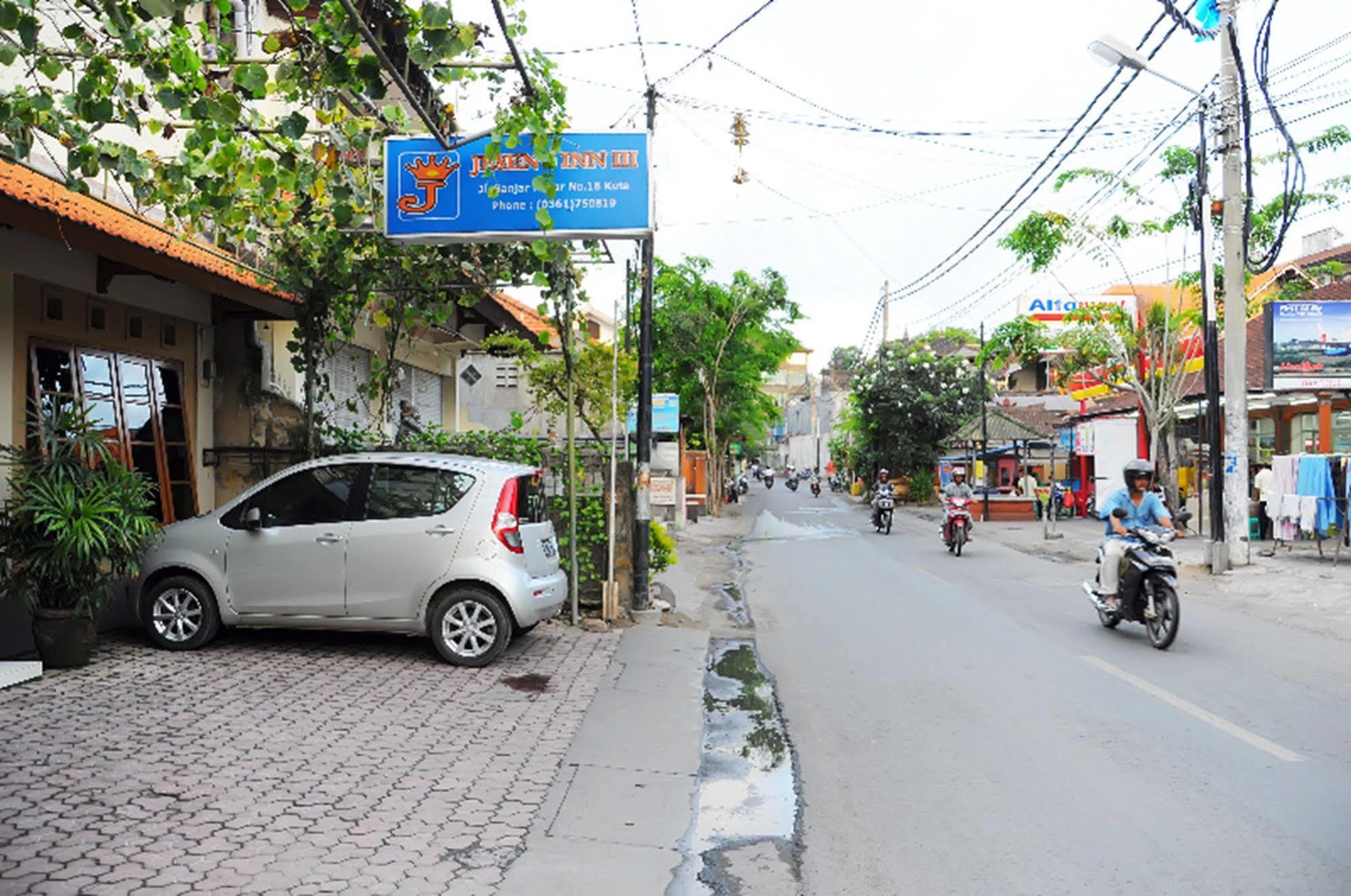 Jesens Inn III Kuta  Bagian luar foto