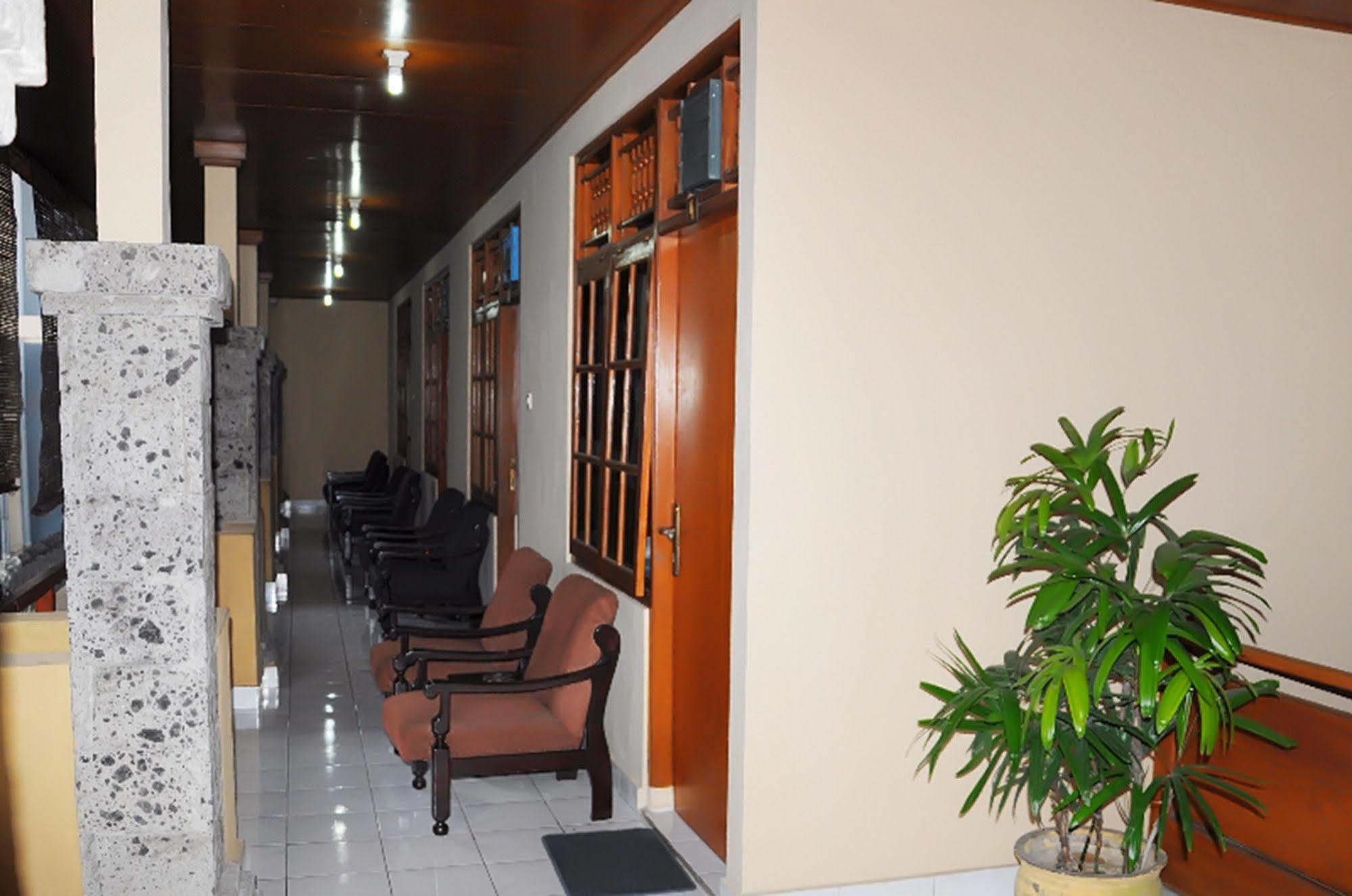Jesens Inn III Kuta  Bagian luar foto